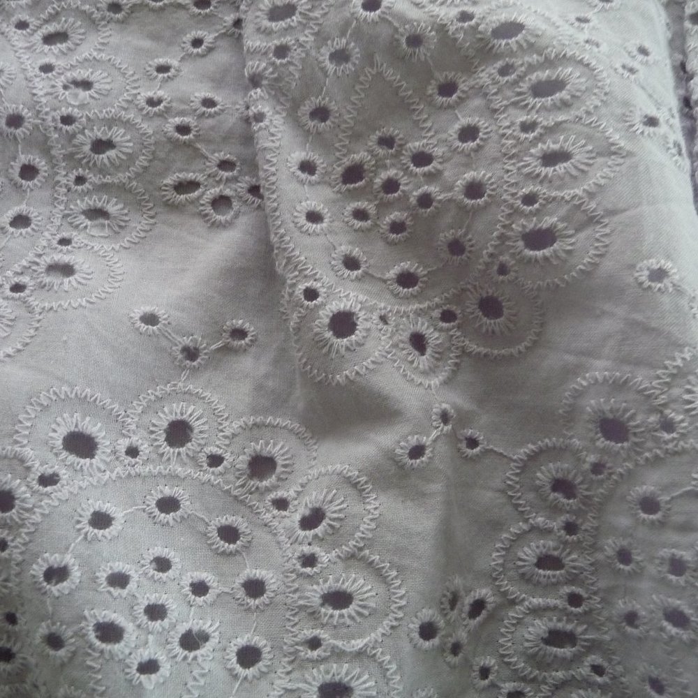 JUN & IVY COTTON TOP PALE PURPLE CAPE SLEEVE EYELET EMBROIDERY FULLY LINED NEW S